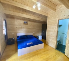 Коттедж с красивым видом из окна в Александрия