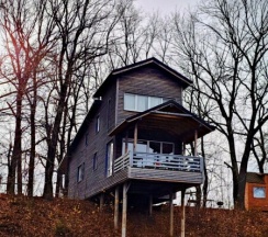 Синий дом c камином на 6-8 спальных мест в Шведские дачи