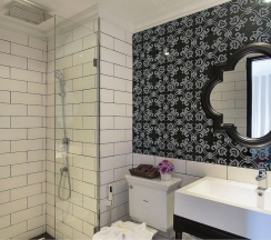 Номер Deluxe с балконом в The Symphony Suites Pattaya