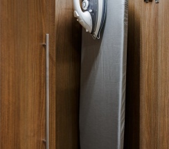 Бизнес с двуспальной кроватью KING SIZE в Raymond