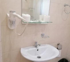 Двухместный номер Standard с балконом и с красивым видом из окна 2 отдельные кровати в Векар