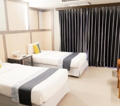 Двухместный номер Resort Wing B Superior с видом на бассейн 2 отдельные кровати в Seabreeze Jomtien Resort