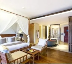 Двухместный номер XL с видом на море двуспальная кровать в Hansar Samui Resort & Spa