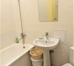 М.Горького 85Б. 1-комн.кв., 2-этаж, 87 в АнтиОтель