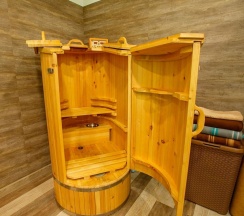 Санаторий - двухместный номер с одной большой кроватью в Полисть