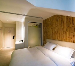 Номер Classic в Beijing Saga Hotel