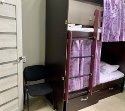 Кровать в общем номере в Mari