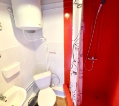 Трёхместный номер Standard в Арт-отельчик