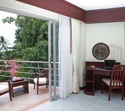 Трёхместный номер Grand Deluxe с балконом в Samui First House Hotel