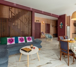 Коттедж《Тиффани делюкс》с сауной и "Банным чаном" (расположен в  Логиново) в Сканди хаус