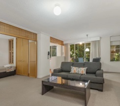 Апартаменты с 2 комнатами с балконом и с красивым видом из окна в Airport International Hotel Brisbane