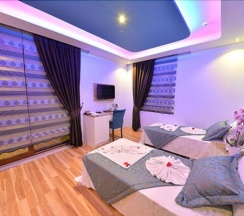 Двухместный номер Standard с балконом 2 отдельные кровати в Kayi Hotel