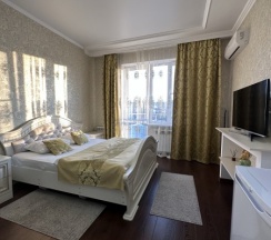 Двухместный полулюкс в Rich house