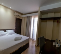 Двухместный номер Standard двуспальная кровать в Hotel Monasterio Granada - Adults Only