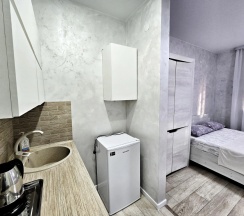 Апартаменты c 1 комнатой с балконом в Адриус