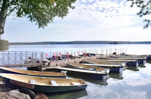 пос. Зеркальный: Коттедж Озеро Зеркальное