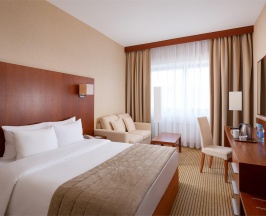 Номер стандарт с 1 двуспальной кроватью queen-size в HolidayHall