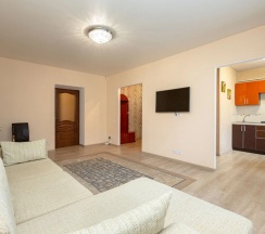 Апартаменты с 2 комнатами с балконом в Апартаменты Ladgorna на Независимости 74