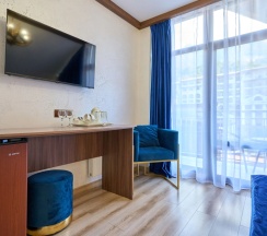 Двухместный номер Комфорт с балконом двуспальная кровать в Астра де Роза