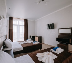 Улучшенный люкс с видом на море (изолированные комнаты) в Космос