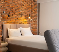 Четырёхместные апартаменты с кухней Geometria, Станюковича 3 в Panorama Suites Group