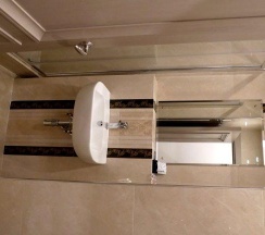 Люкс с балконом и с красивым видом из окна в Отдохни