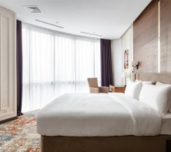 Двухместный полулюкс с видом на город двуспальная кровать в GRAND MILDOM HOTEL