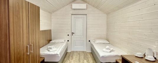 Гостевой дом на двоих с двумя 1-спальными кроватями в Шагди