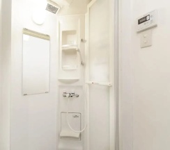Кровать в общем номере (мужской номер) в Oak Hostel Cabin