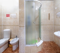 Двухместный номер с видом на внутренний двор двуспальная кровать в Delsochi