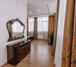 Студия с видом в Монарх