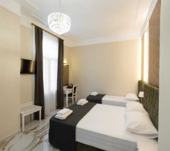 Трёхместный номер Standard в Modern Luxury Hotel