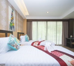 Семейная студия Deluxe в Phi Phi Nice Beach Hotel Hip