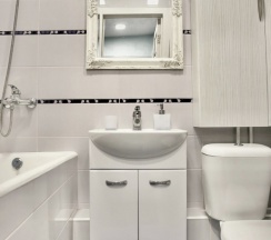 Апартаменты c 1 комнатой с балконом и с красивым видом из окна в Апартаменты на улице Романовская Слобода 14