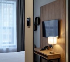 Стандартный номер с видом на город c двумя односпальными кроватями в Cosmos Omsk Hotel