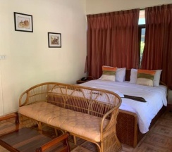 Коттедж с 2 комнатами в Avila Resort