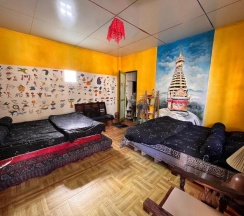 Двухместный номер Standard с видом на сад двуспальная кровать в Saigonese Trekking House - Hostel