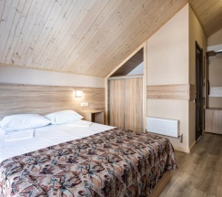 Двухместный номер Superior с балконом двуспальная кровать в Аранда