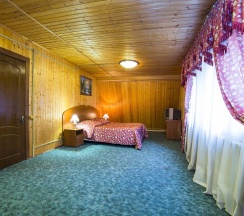 Коттедж восьмиместный в Покровское