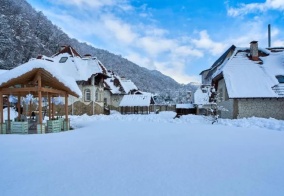 Апарт-отели Snow village в Эстосадке