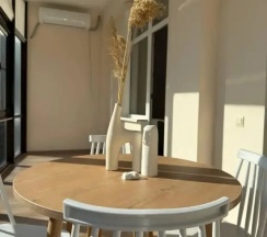 Четырёхместный номер Standard с балконом в Solar House