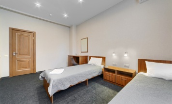 Стандартный двухместный номер с 2 отдельными кроватями в Hitotel