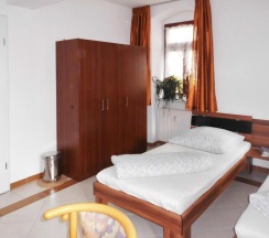 Двухместный номер Standard 2 отдельные кровати в Pension Pieschen Dresden