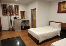 Двухместный номер Standard 2 отдельные кровати в Longzhu Guesthouse