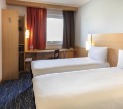 Номер стандарт с 2 односпальными кроватями в Ibis