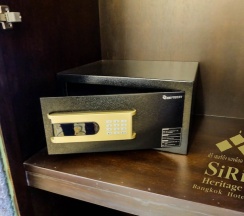 Трёхместный номер Classic с балконом в Siri Heritage Bangkok Hotel