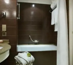 Двухместный номер Коллекшен Супериор (2 отдельные кровати) в Radisson Collection Москва
