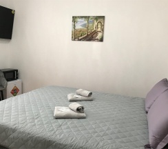 Отдельный номер с двуспальной кроватью в Maziiz hotel на Советском