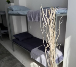 8-ми местный для мужчин в Легенда