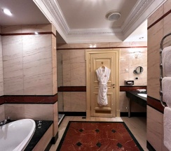 Классический номер c видом на город в Taleon Imperial Hotel